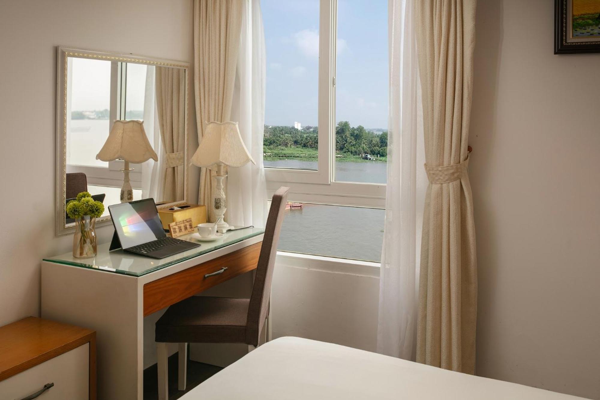 Nesta Hotel Can Tho Esterno foto