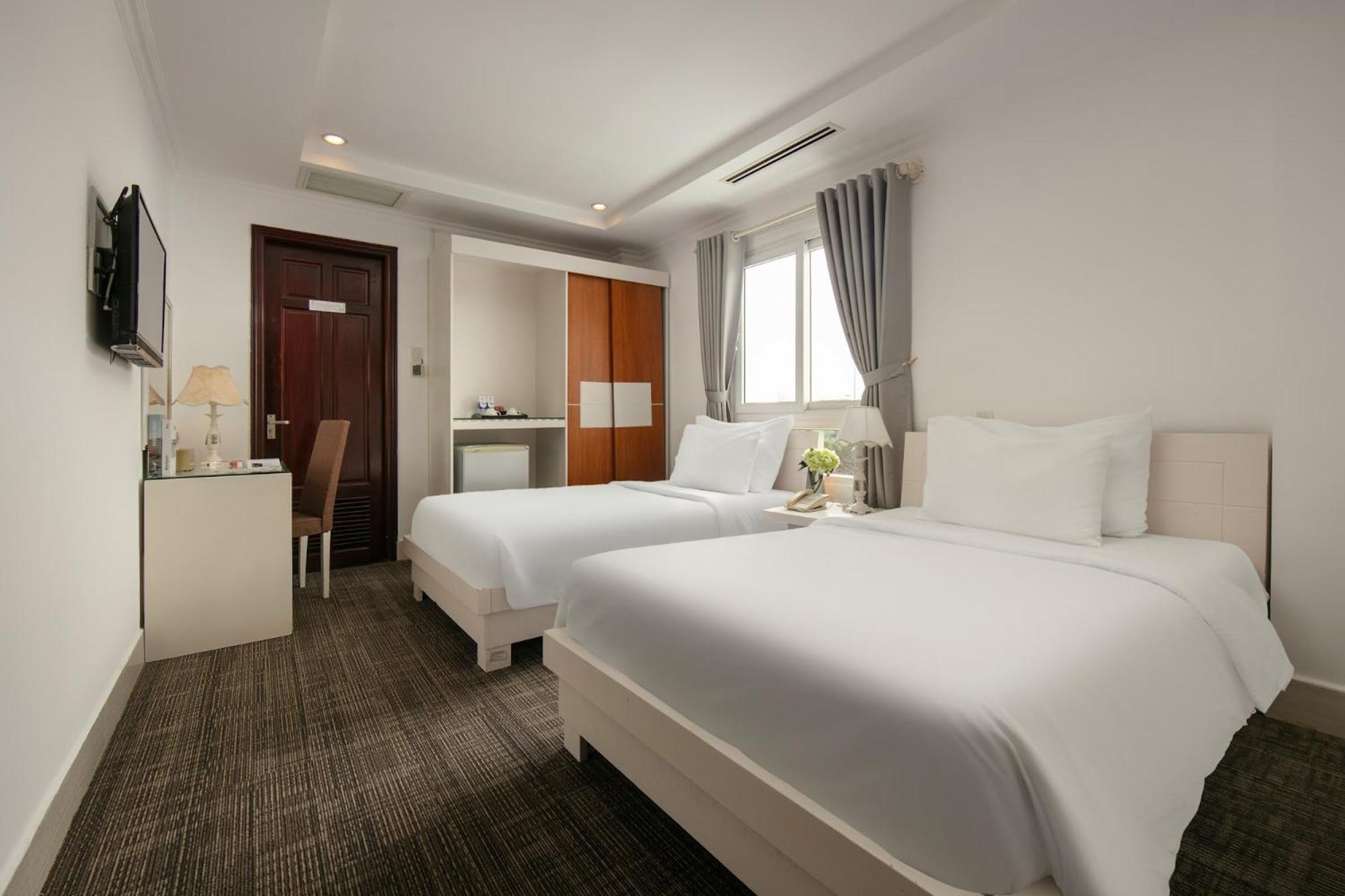 Nesta Hotel Can Tho Esterno foto